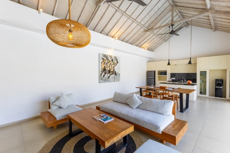 Villa Anakula - Chic 2BR Private Villa in the Heart of Seminyak, 2-bed villa for rent in Seminyak – photo 2 of 15