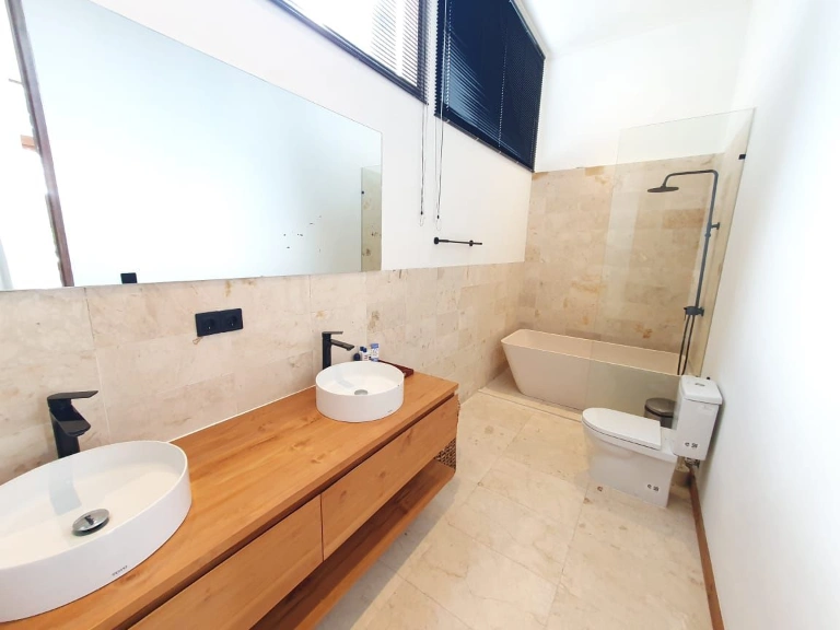 5BR Villa at Cepaka Munggu for Yearly Rent or Leasehold, 5-bed villa for rent in Canggu – photo 5 of 15
