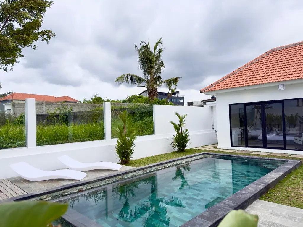 The R Villa Masurai, 2-bed villa for rent in Pererenan – photo 2 of 13