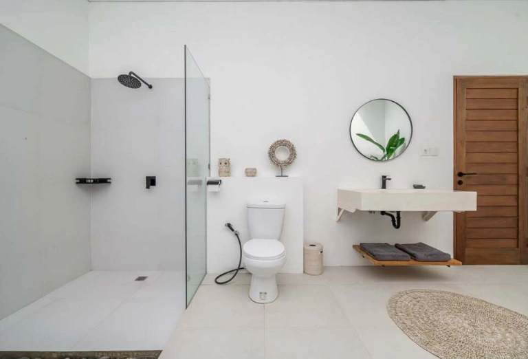 Beautifully Designed Tropical Villa in the Heart of Berawa, 2-bed villa for rent in Canggu – photo 14 of 15