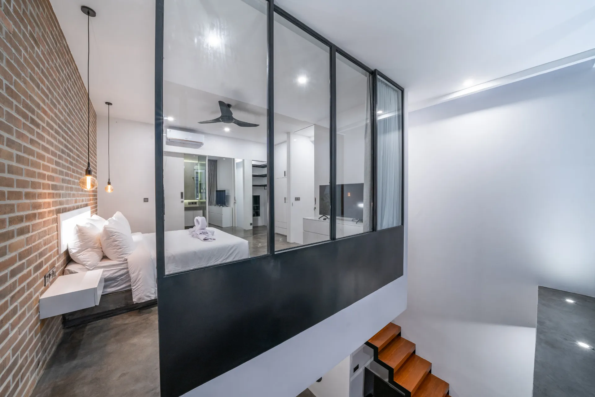 Loft Ludo : Superb 1BR luxury loft in Great Location, 1-bed villa for rent in Canggu – photo 4 of 15