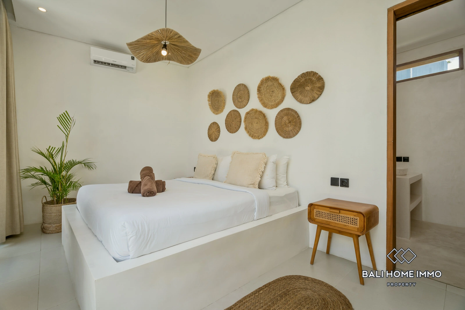 Elegant 2-bedrooms Tropical Villa for Rent & Sale in Bingin, 2-bed villa for rent in Uluwatu – photo 14 of 15