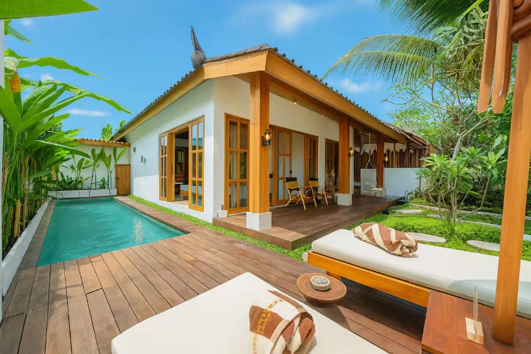 Ultra-luxury 1BR Design Residence — 4 Min Walk to Alchemy, 1-bed villa for rent in Ubud – photo 3 of 7