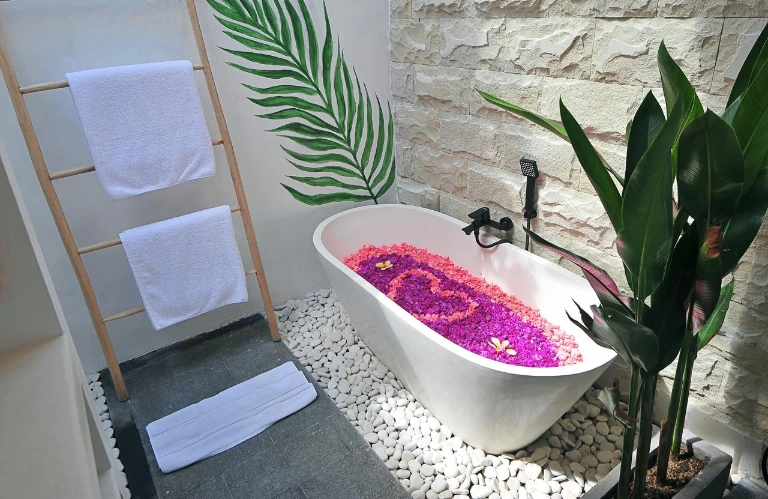 Tropical 2 Bedroom Villa with Rice Field Views | Padonan, Canggu, 2-bed villa for rent in Canggu – photo 5 of 15