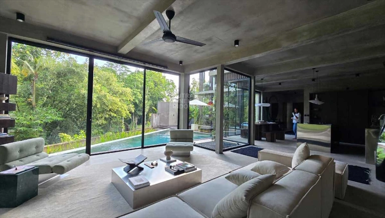 Villa For Rent 3 Bed In Tumbak Bayuh,Badung Bali, 3-bed villa for rent in Pererenan – photo 3 of 15