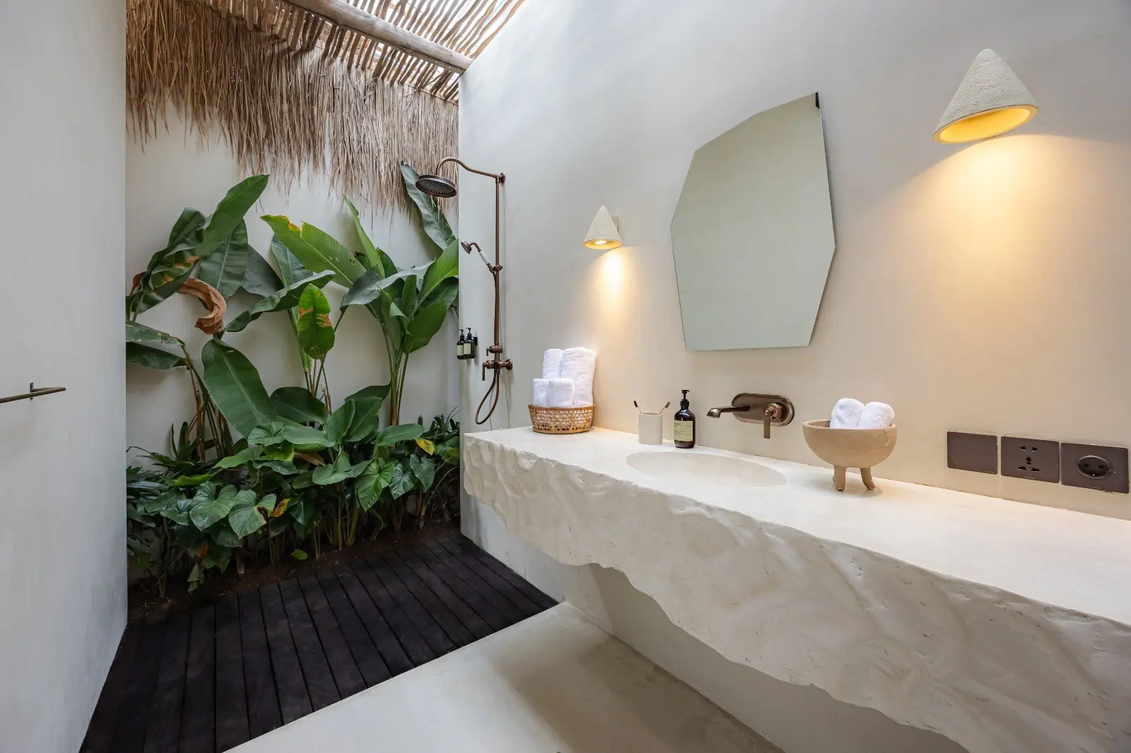 Villa For Rent 2 Bed In Kedungu,Tabanan Bali, 2-bed villa for rent in Tabanan – photo 3 of 15