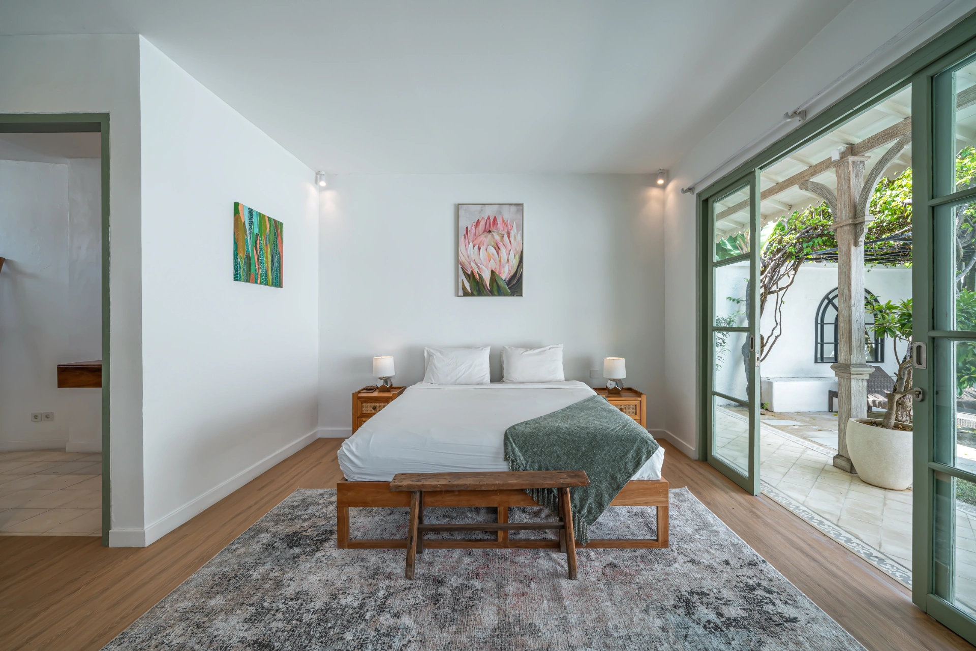 Villa Arjuna - 2 Bedrooms Colonial Tropical Villa in Prime Berawa Location, 2-bed villa for rent in Canggu – photo 15 of 15