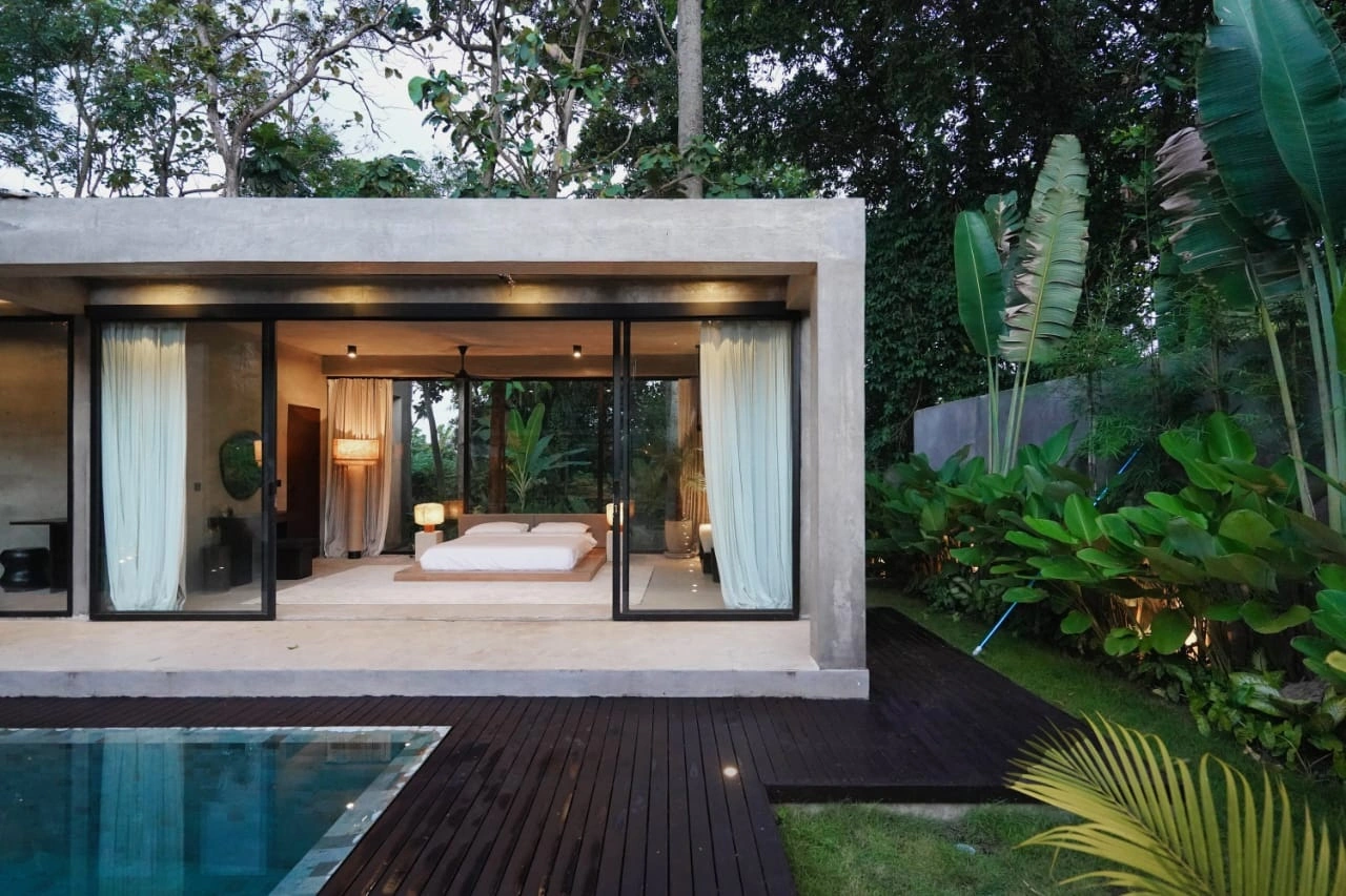 Villa For Rent 5 Bed In Tumbak Bayuh,Badung Bali, 5-bed villa for rent in Pererenan – photo 2 of 14