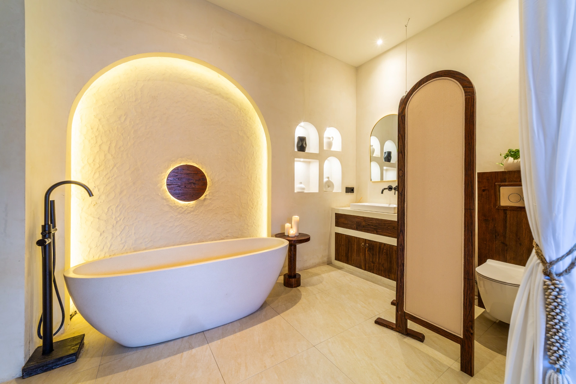 Couple’s Haven at Amara Suite 2 – Romantic Private Villa, 1-bed villa for rent in Canggu – photo 3 of 10