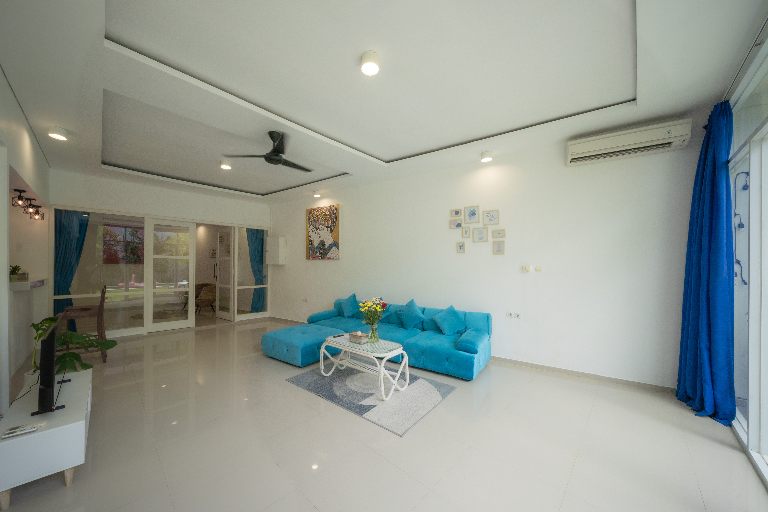 2BR Villa with big garden at seminyak, 2-bed villa for rent in Seminyak – photo 3 of 10