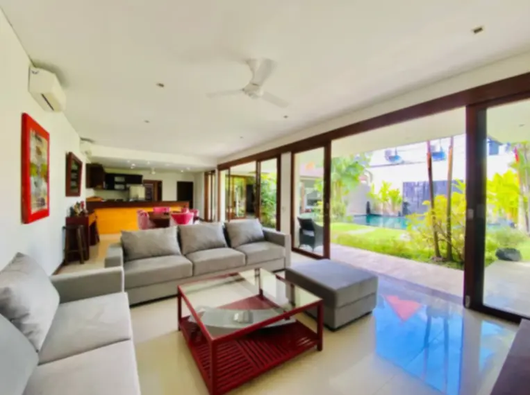 3 Bedrooms Brand New Villa in Berawa, 3-bed villa for rent in Canggu – photo 3 of 15