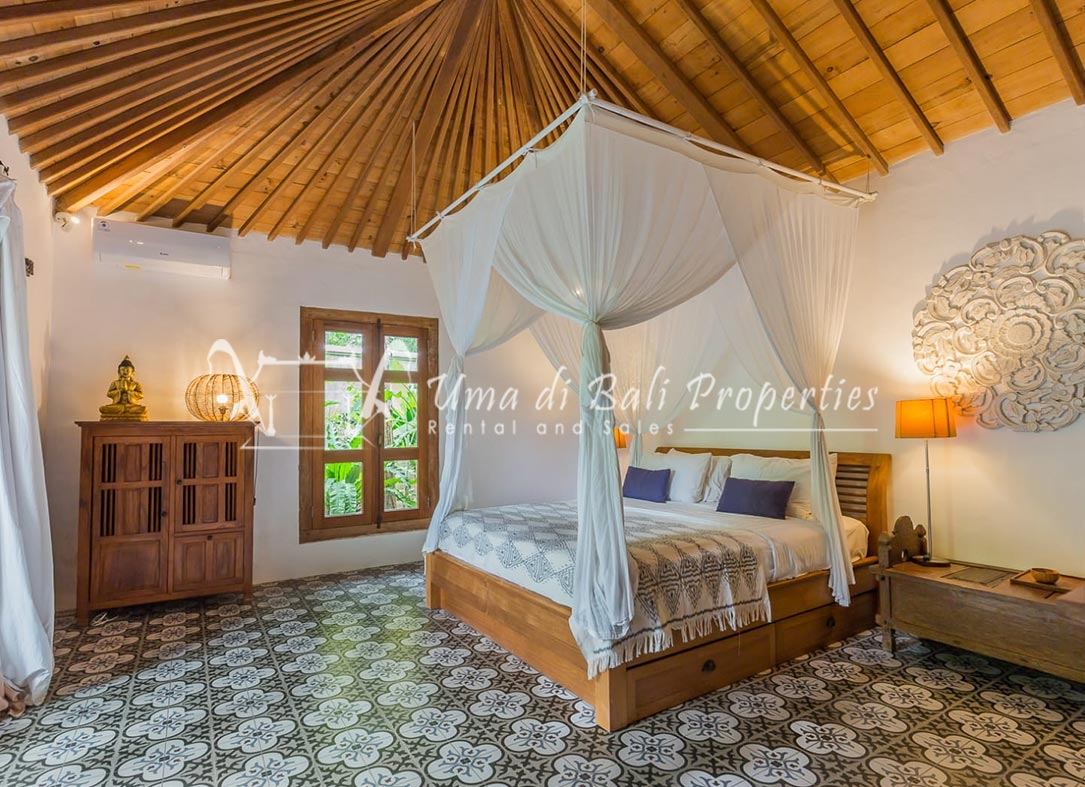 4BR Villa Joglo for Rent at Umalas, 4-bed villa for rent in Canggu – photo 13 of 15