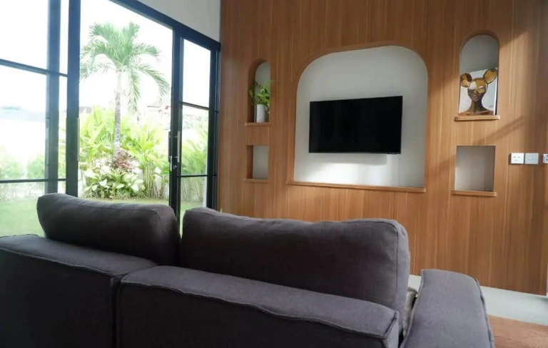 3BR Villa with Big Garden Padonan, Canggu, Quite Area, 3-bed villa for rent in Canggu – photo 4 of 15