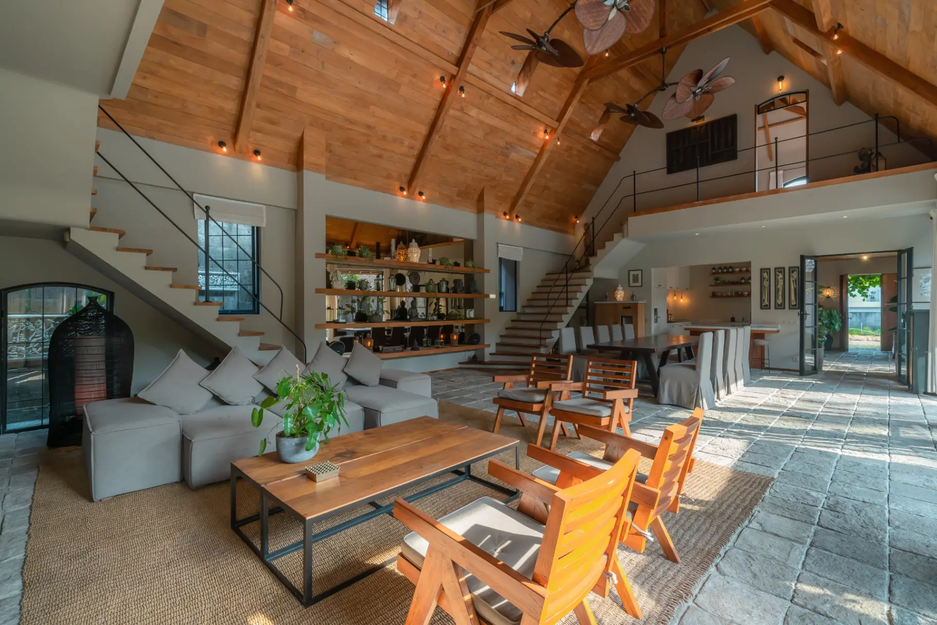 Villa Nehal - Luxury 5BR Villa with 20m Pool and Huge Garden, 5-bed villa for rent in Canggu – photo 6 of 15