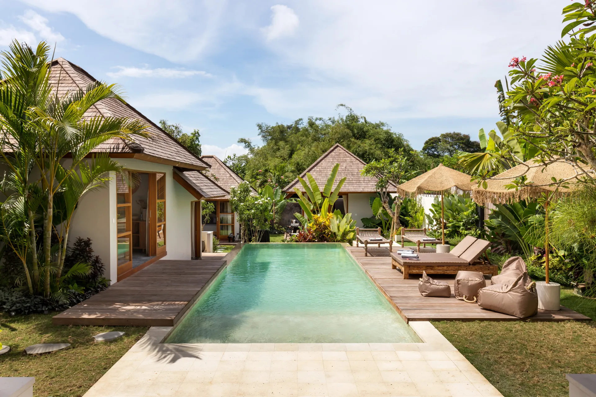 Villa Chempaka - Luxe Tropical 4BR Dream Villa in Canggu, 4-bed villa for rent in Canggu – photo 3 of 15
