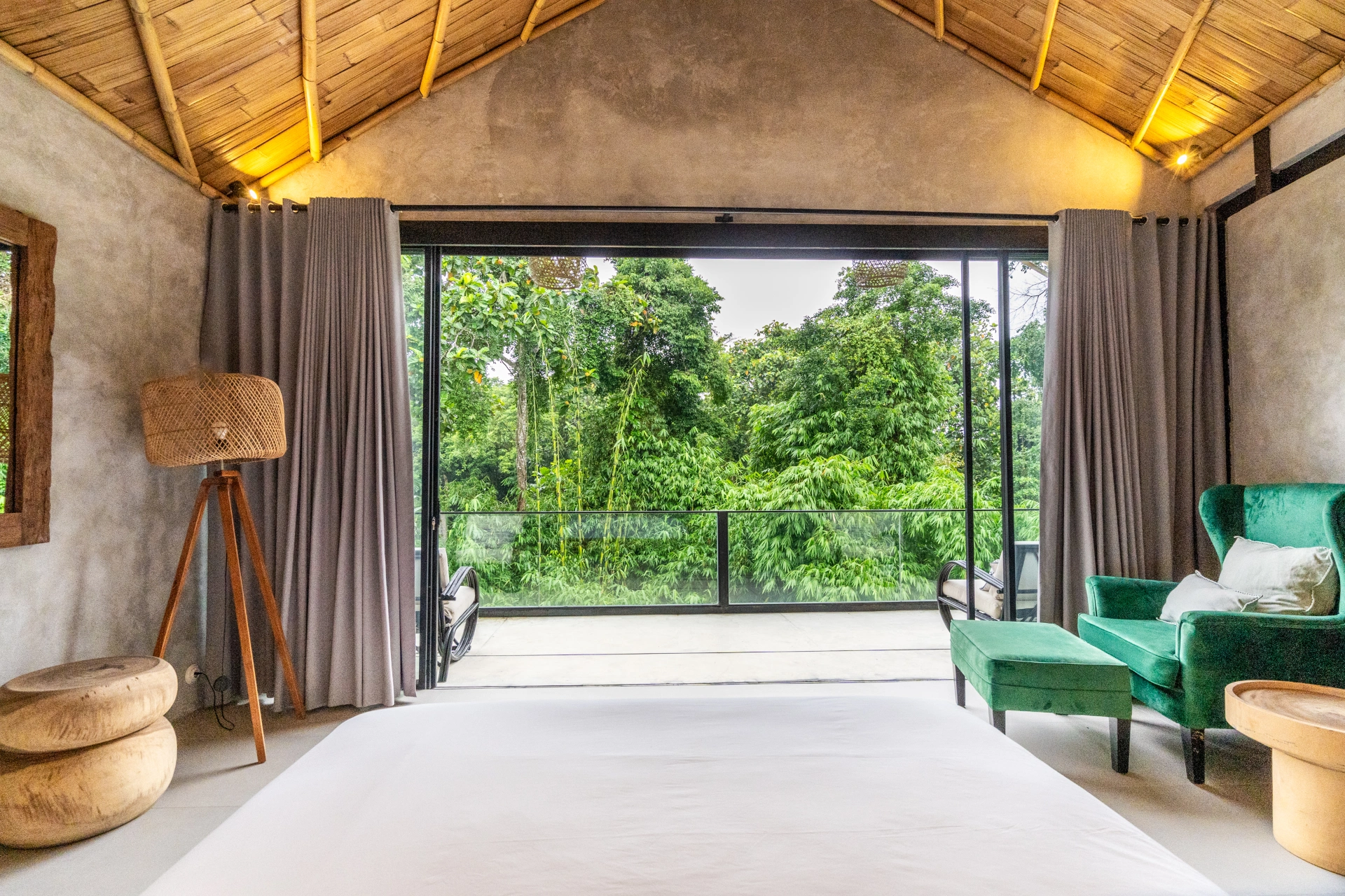 Hidden Oasis with Jungle View in Tumbak Bayuh, 2-bed villa for rent in Pererenan – photo 13 of 15