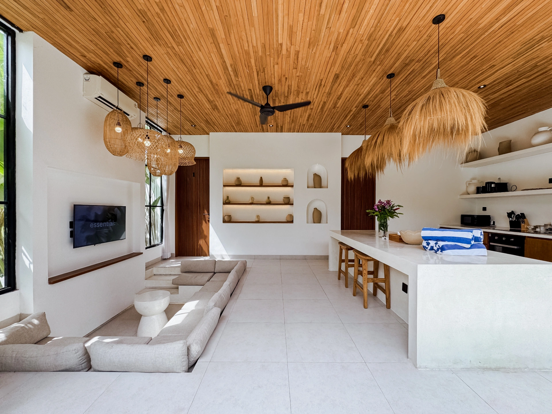 2-bedroom Villa in Tumbak Bayuh, Canggu, 2-bed villa for rent in Pererenan – photo 2 of 15