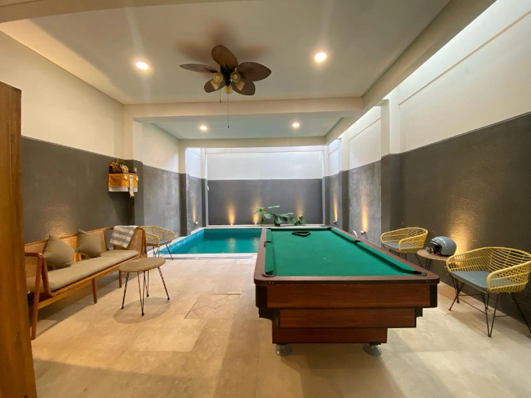 3BR Villa with Rice Field & Sea Views + Rooftop Jacuzzi in Seseh, 3-bed villa for rent in Seseh – photo 11 of 15