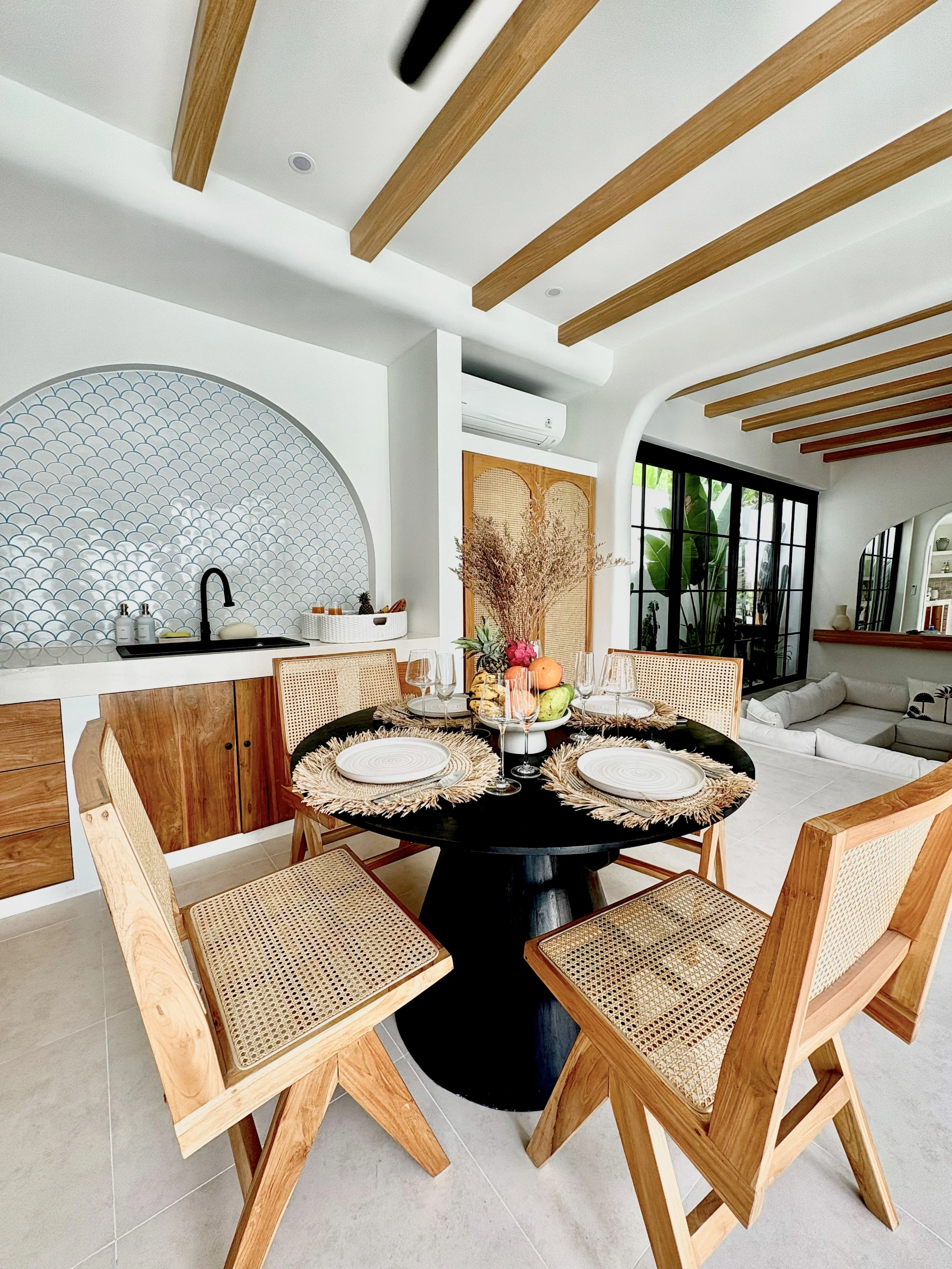 Romantic 1BR Pool Villa w Bathtub, BBQ & Lounge | Bingin, 1-bed villa for rent in Uluwatu – photo 4 of 15