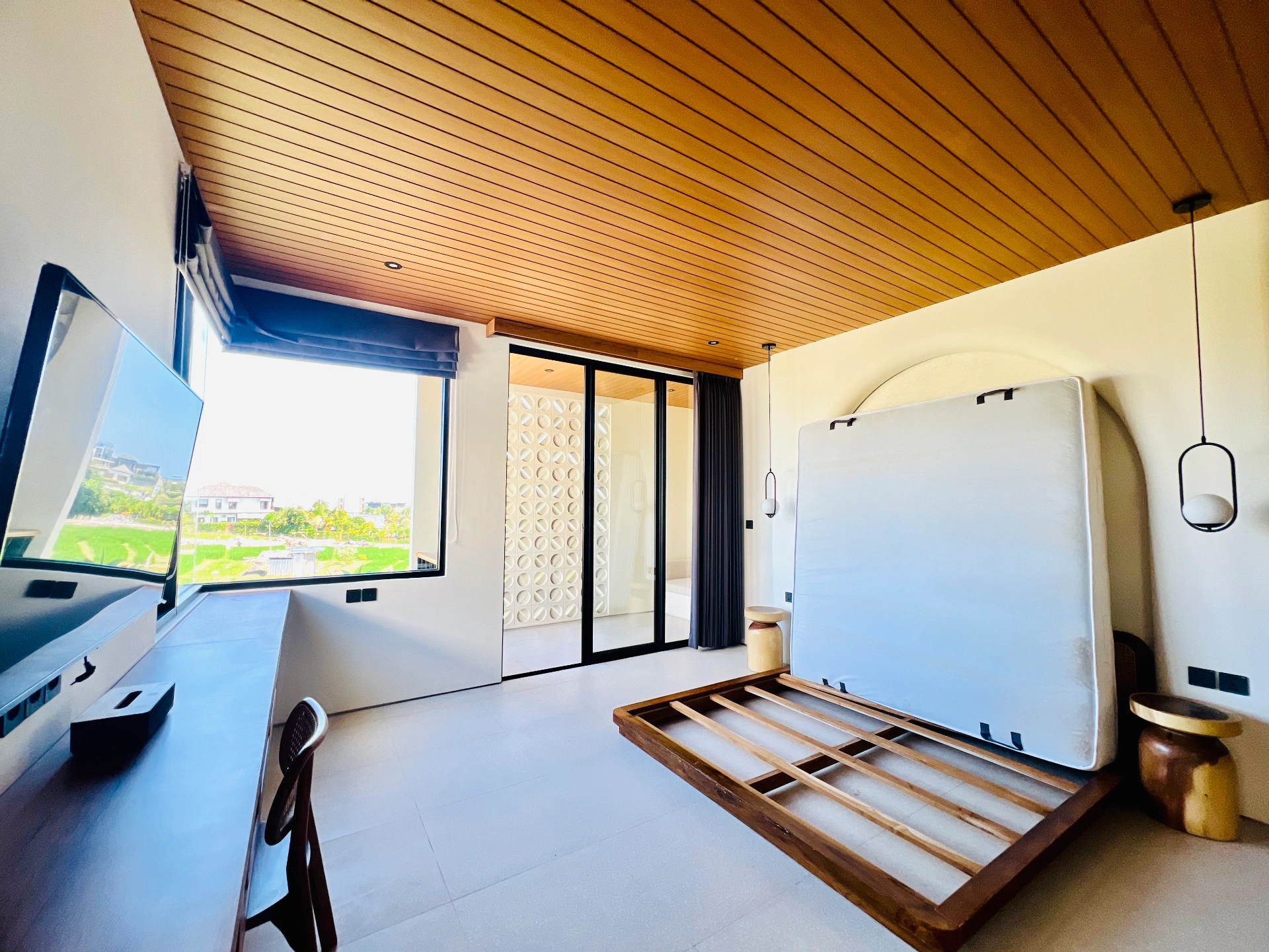 Brand New 1 Bedroom Villa 2 Minutes Away to Cemagi Beach, 1-bed villa for rent in Seseh – photo 13 of 15