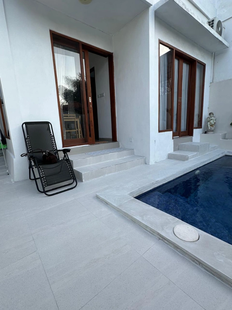Villa Jimbaran in Complex Quite Area, 3-bed villa for rent in Uluwatu – photo 2 of 13