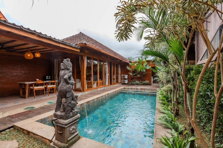 Swara Tenang a Cozy Wooden with Peaceful Vibes, 2-bed villa for rent in Tabanan – photo 7 of 15