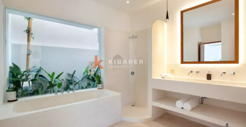 Walkable Berawa Living - Modern Three Bedroom Enclosed Villa, 3-bed villa for rent in Canggu – photo 14 of 15