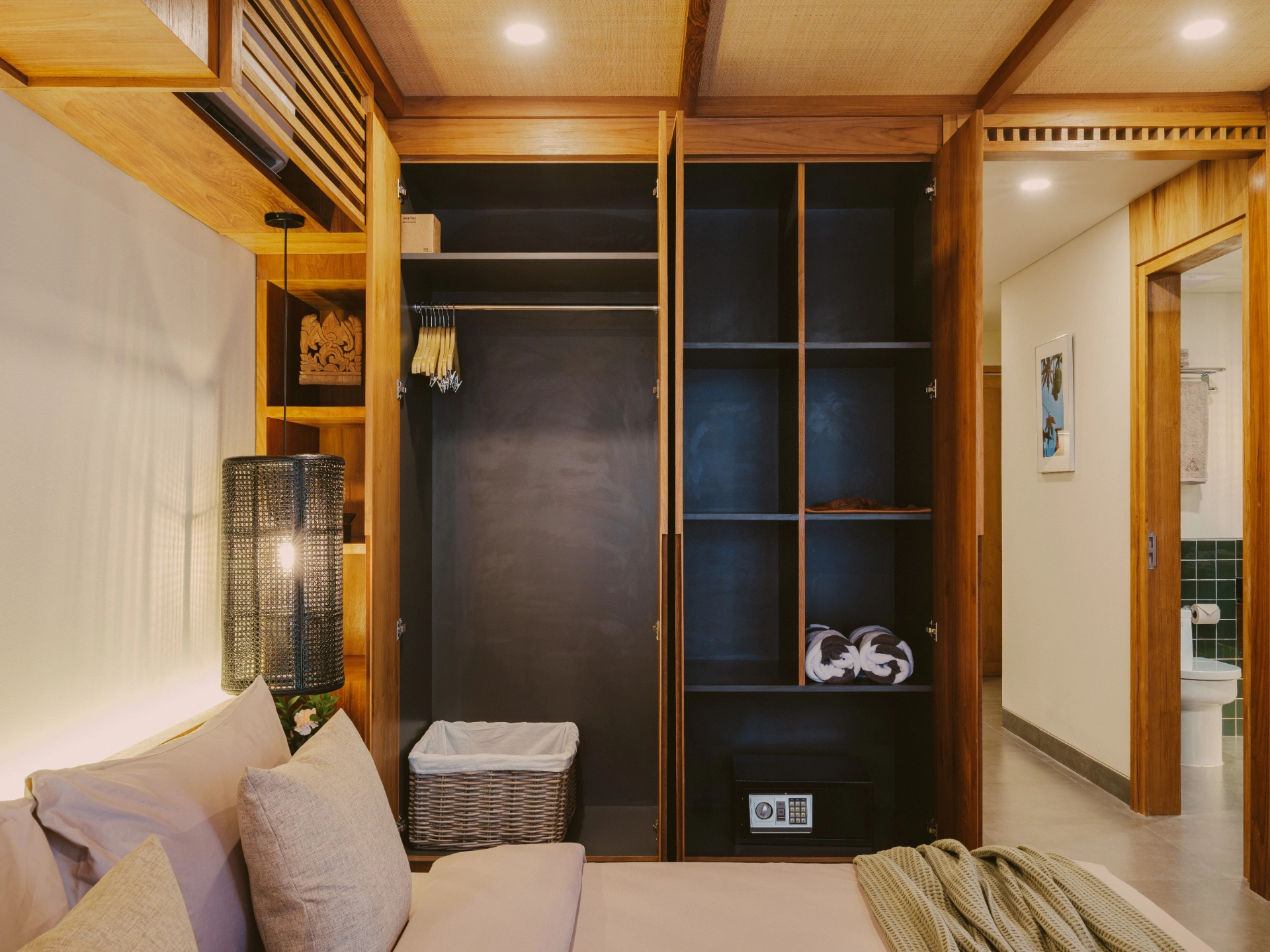 NEW Studio Apartment + Dining Table| near to Beach in Sanur Area, 1-bed villa for rent in Sanur – photo 13 of 15