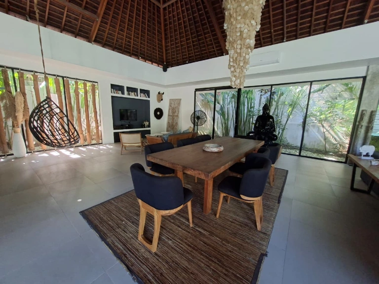 4 Bedrooms Villa in Umalas for Monthly & Yearly Rent, 4-bed villa for rent in Canggu – photo 6 of 15