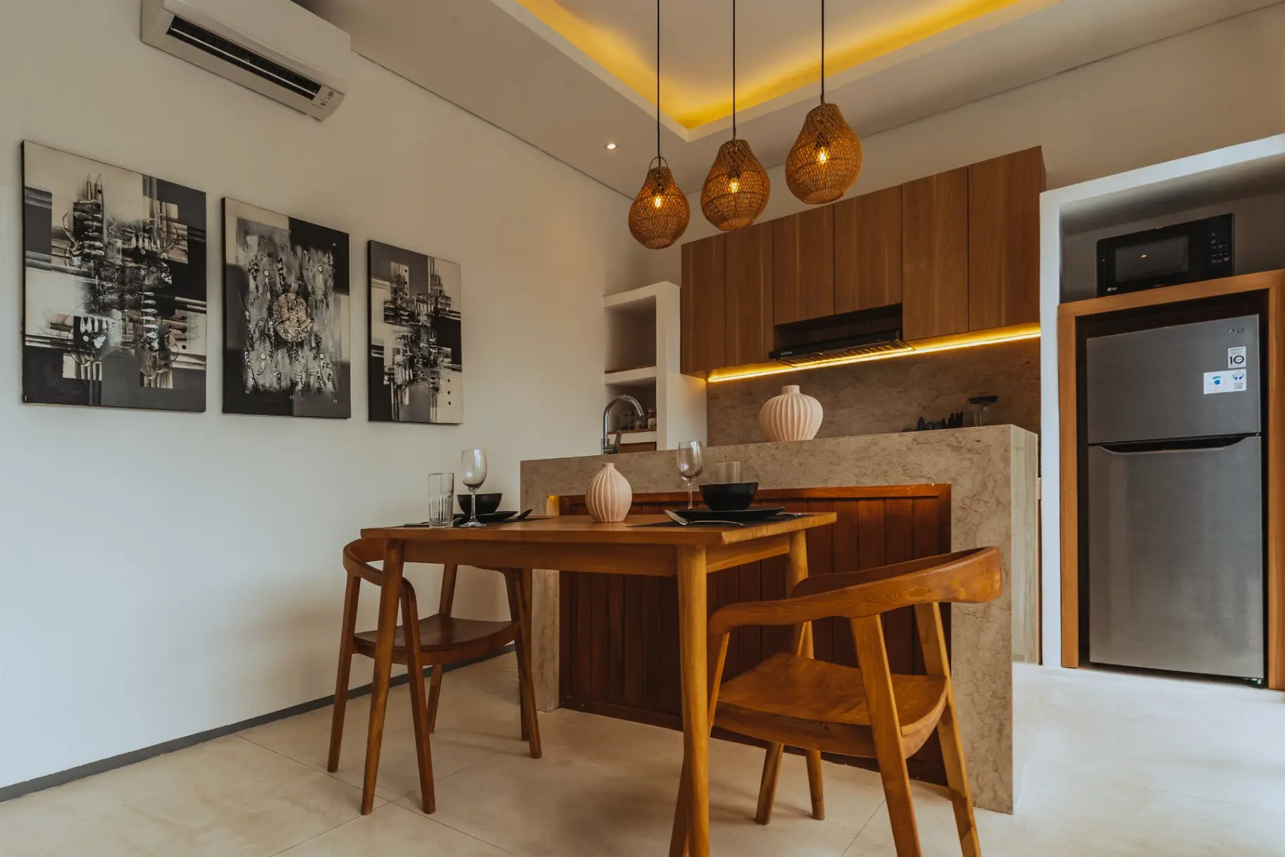 Yahvi - 1BR Mediterranean Central Canggu Stay | Sleek Pool, 1-bed villa for rent in Canggu – photo 9 of 13