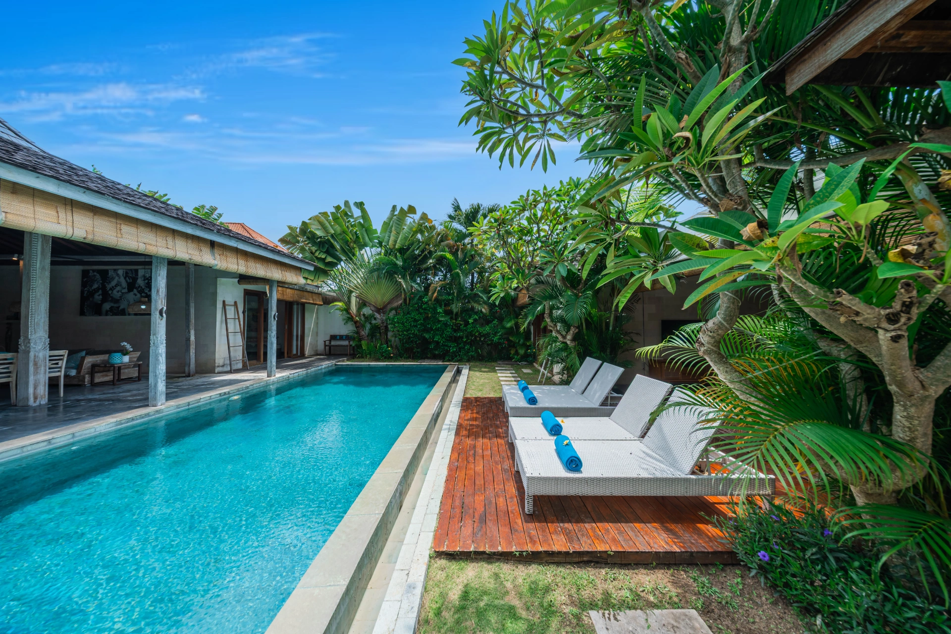 Designer 4BR Pool Villa in Canggu Sundeck Near Beach, 4-bed villa for rent in Canggu – photo 6 of 15