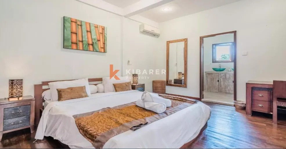 Spacious Four-Bedroom Private Villa with Pool in Seminyak, 4-bed villa for rent in Seminyak – photo 4 of 15