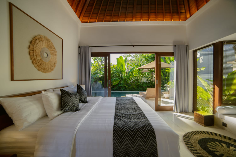 Luxury 4-Bedroom Private Pool Villa in Ubud, 4-bed villa for rent in Ubud – photo 7 of 15