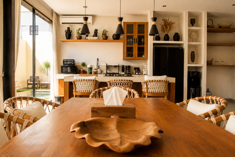 Modern 3BR Villa with Sunset Balcony, Private Pool & Rice Field Views, 3-bed villa for rent in Seseh – photo 5 of 15