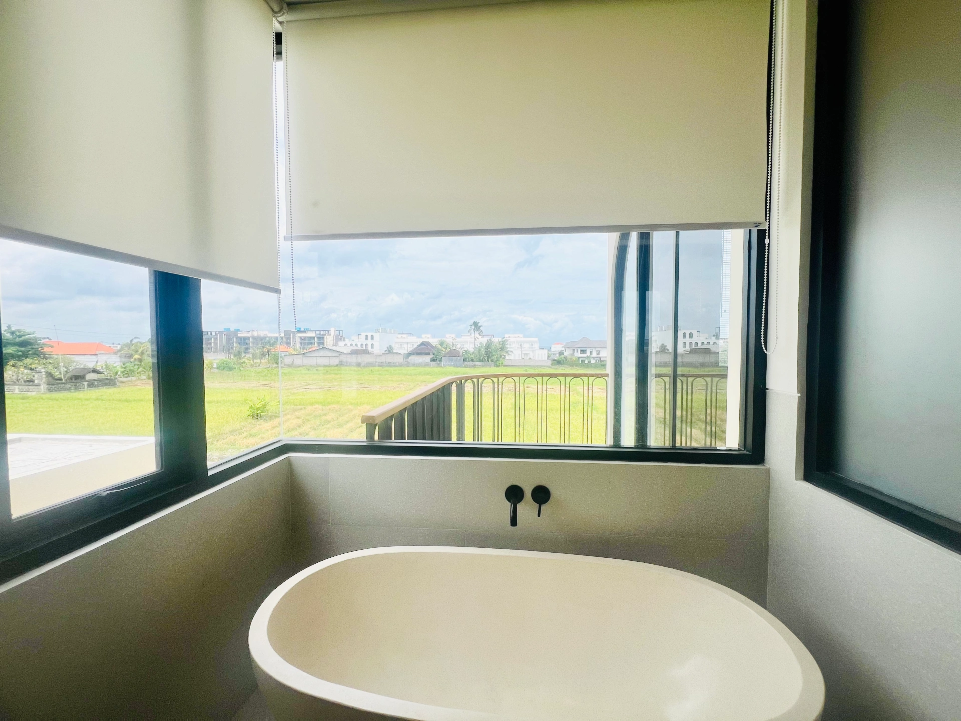 Brand New 2 Bedrooms Villa 2 Minutes Away to Cemagi Beach, 2-bed villa for rent in Seseh – photo 8 of 15
