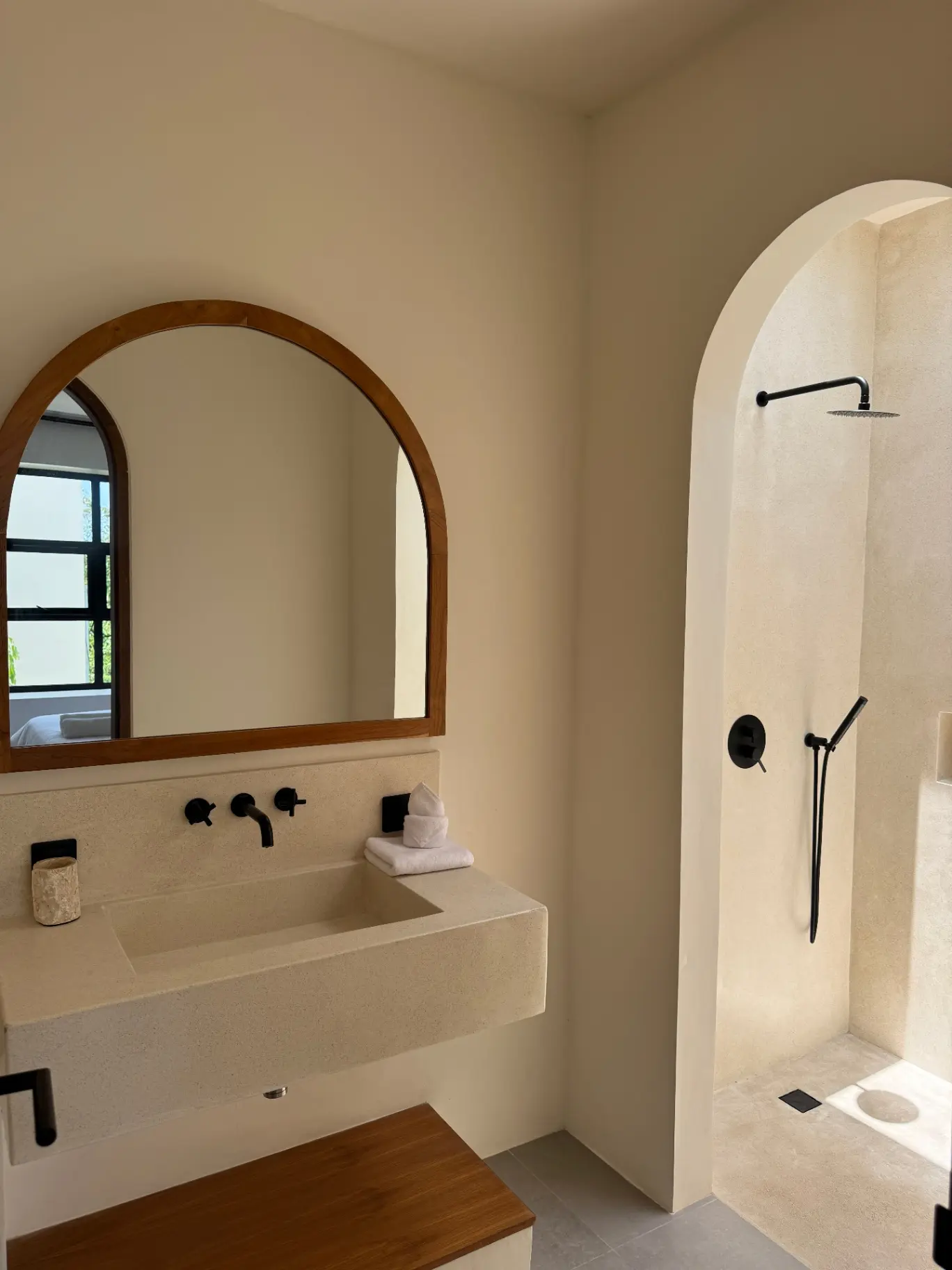 Large 2 Bedroom Mediterranean Elegance Villa in Pererenan, 2-bed villa for rent in Canggu – photo 12 of 15