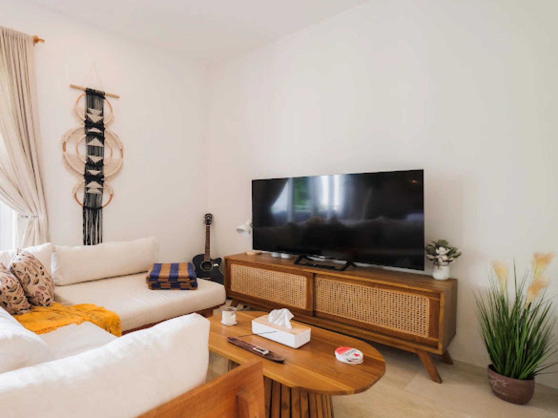 Bright 1BR Apartment w/ Shared Pool, 1-bed villa for rent in Kuta – photo 8 of 15