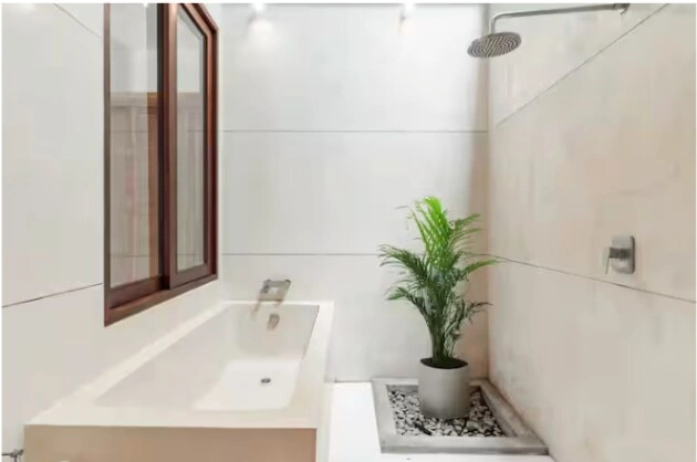 Berawa Beach Escape | Pool | 100m to Beach | Bali, 4-bed villa for rent in Canggu – photo 2 of 15