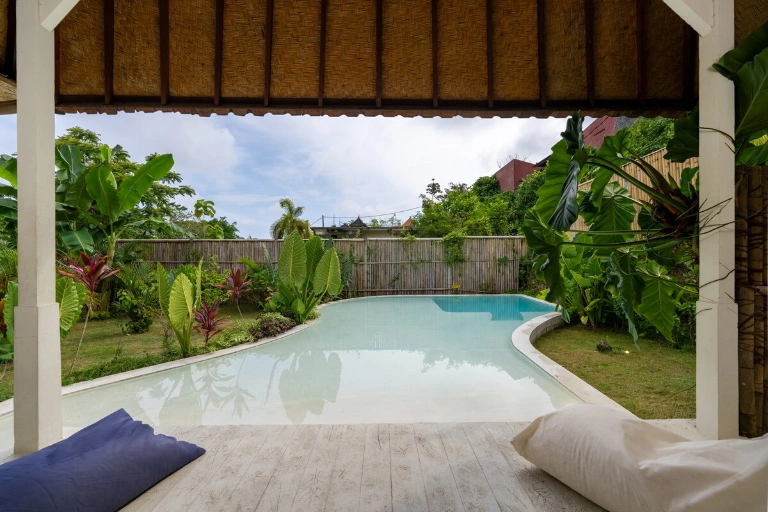 Villa Laguna - Green Retreat 2BR Villa w/Pool in Uluwatu, 2-bed villa for rent in Uluwatu – photo 12 of 15