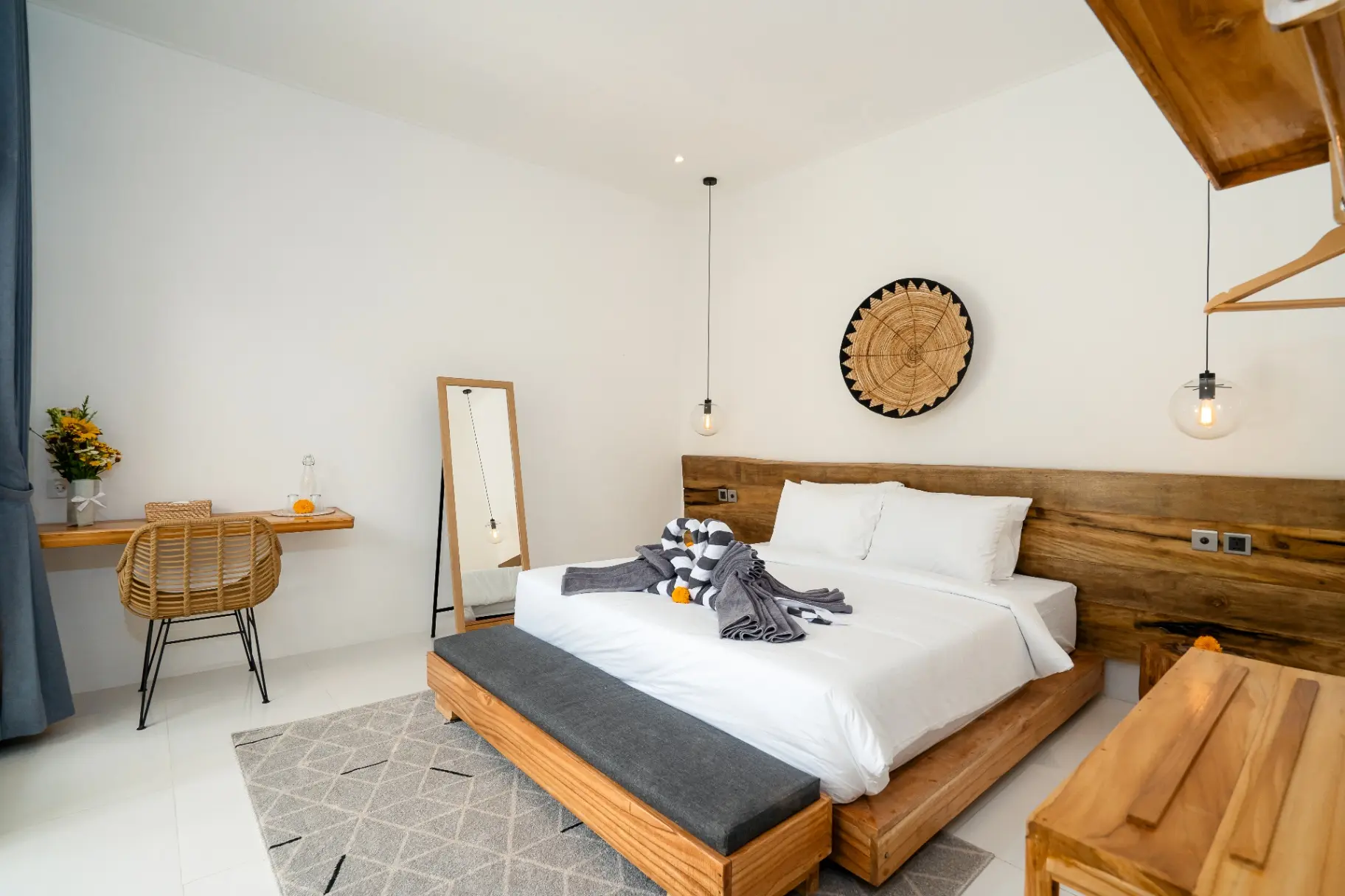 Island Bliss Begins Here – Welcome to Villa Vajrayana, 2-bed villa for rent in Canggu – photo 4 of 8