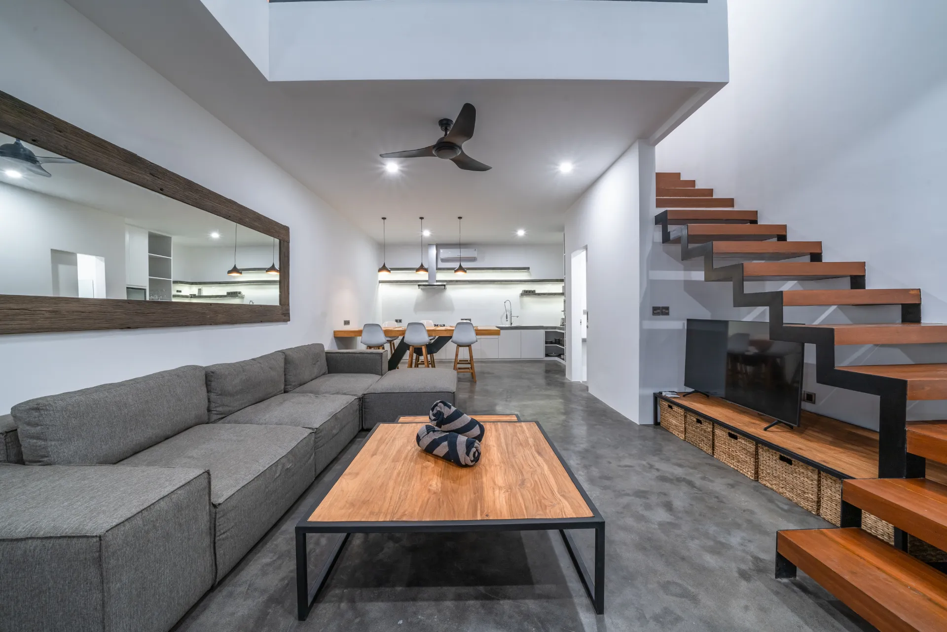 Loft Ludo : Superb 1BR luxury loft in Great Location, 1-bed villa for rent in Canggu – photo 14 of 15