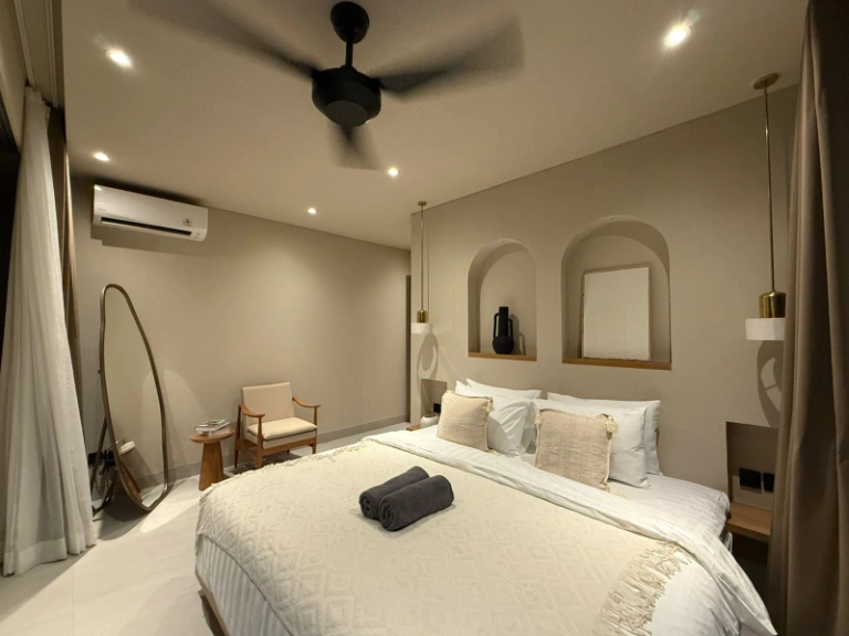 2 Bedrooms Beachside Villa in Seseh for Monthly Rent, 2-bed villa for rent in Seseh – photo 15 of 15