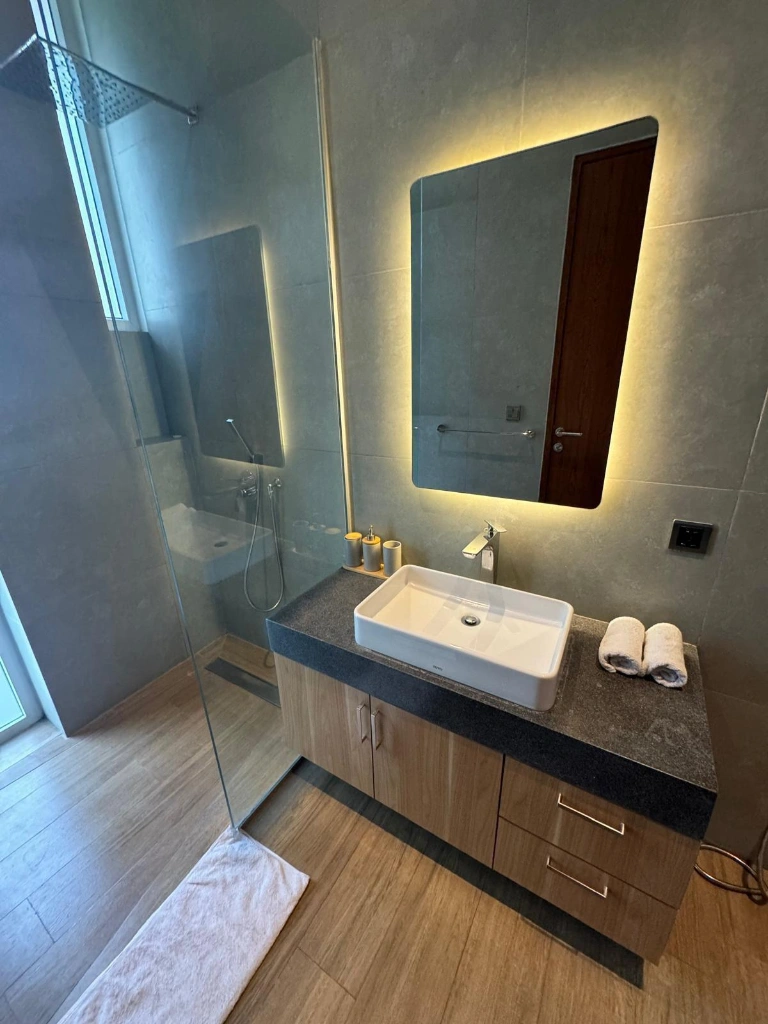 Sheba Residence – Ultra Luxury 4+1BR Big Garden Big Pool Designer Villa, 5-bed villa for rent in Canggu – photo 13 of 15