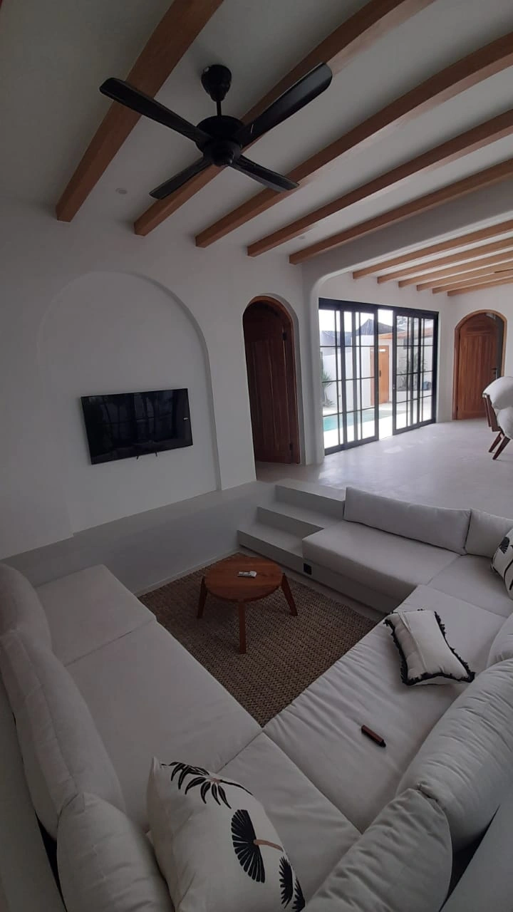 Designer 2BR Pool Villa • Minutes to Nyang Nyang Beach, 2-bed villa for rent in Uluwatu – photo 12 of 13