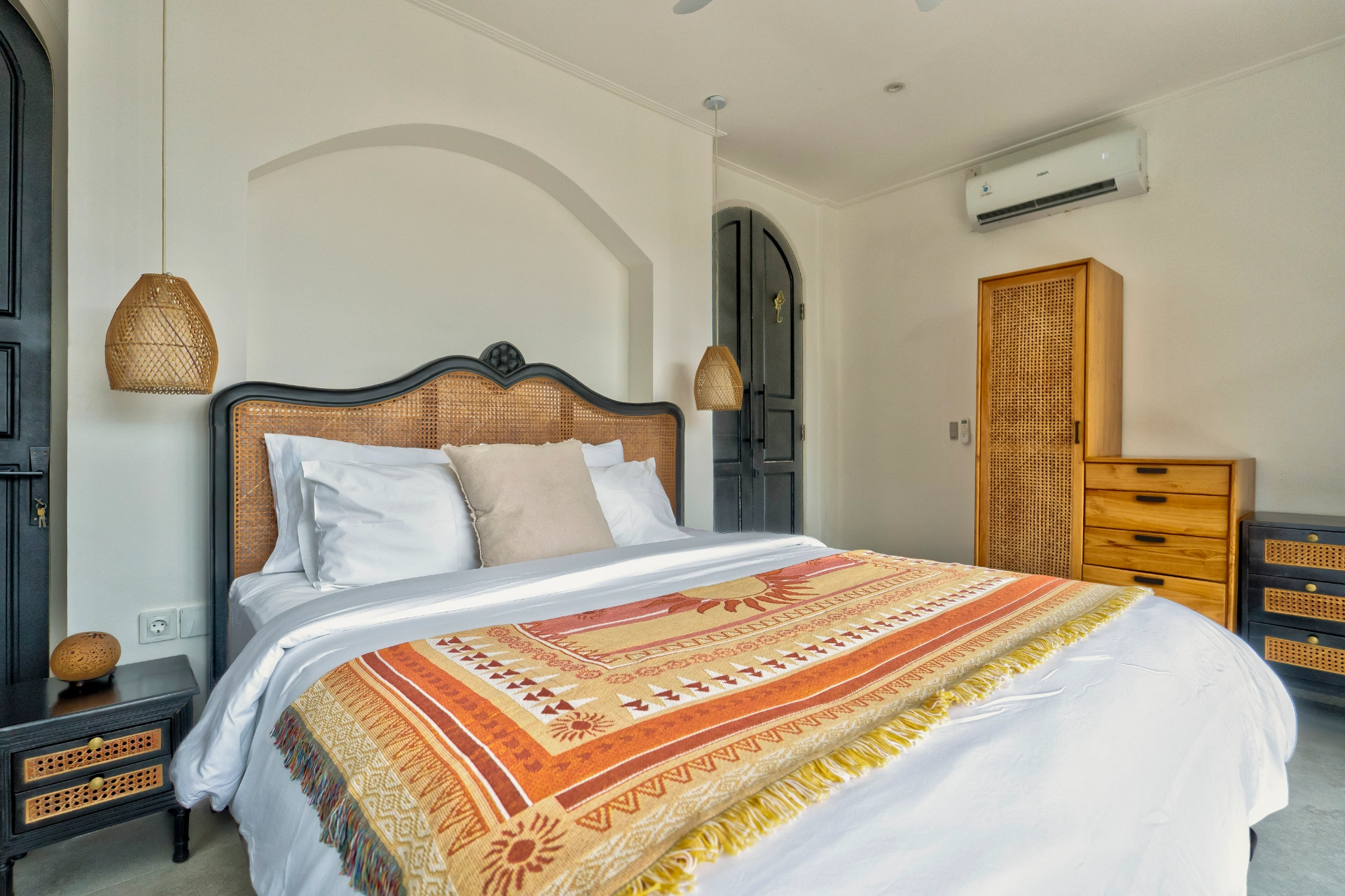 Villa Sonder - 3BR Villa Berawa Steps from Nirvana Fitness & Wellness, Canggu, 3-bed villa for rent in Canggu – photo 9 of 15