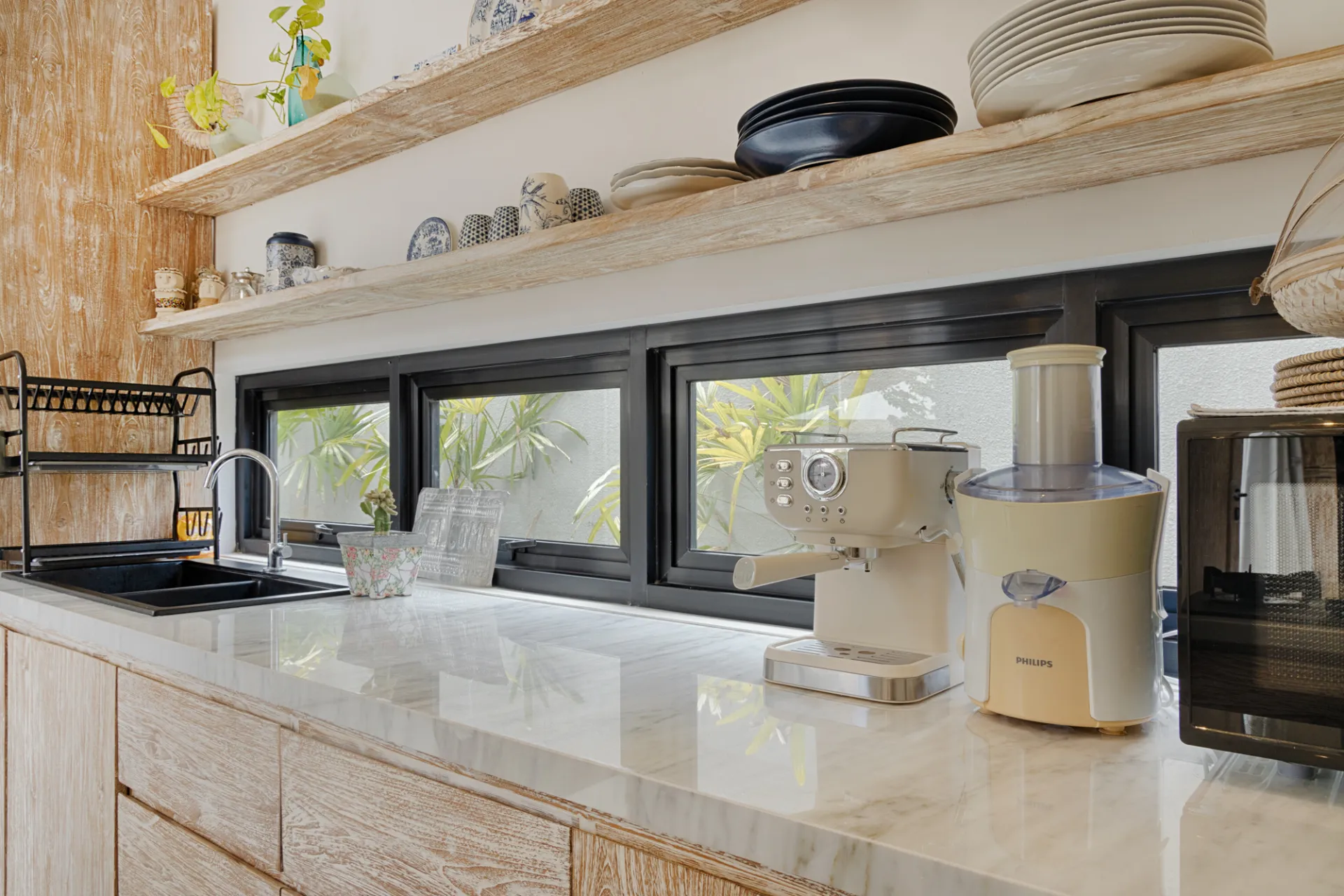 The Art-Inspired 2BR Modern Villa with Private Pool near Melasti Beach, 2-bed villa for rent in Uluwatu – photo 13 of 15