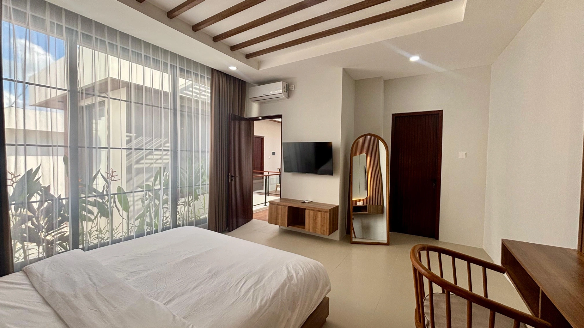 Brand New Modern 3 Bedroom Villa, 3-bed villa for rent in Canggu – photo 6 of 14