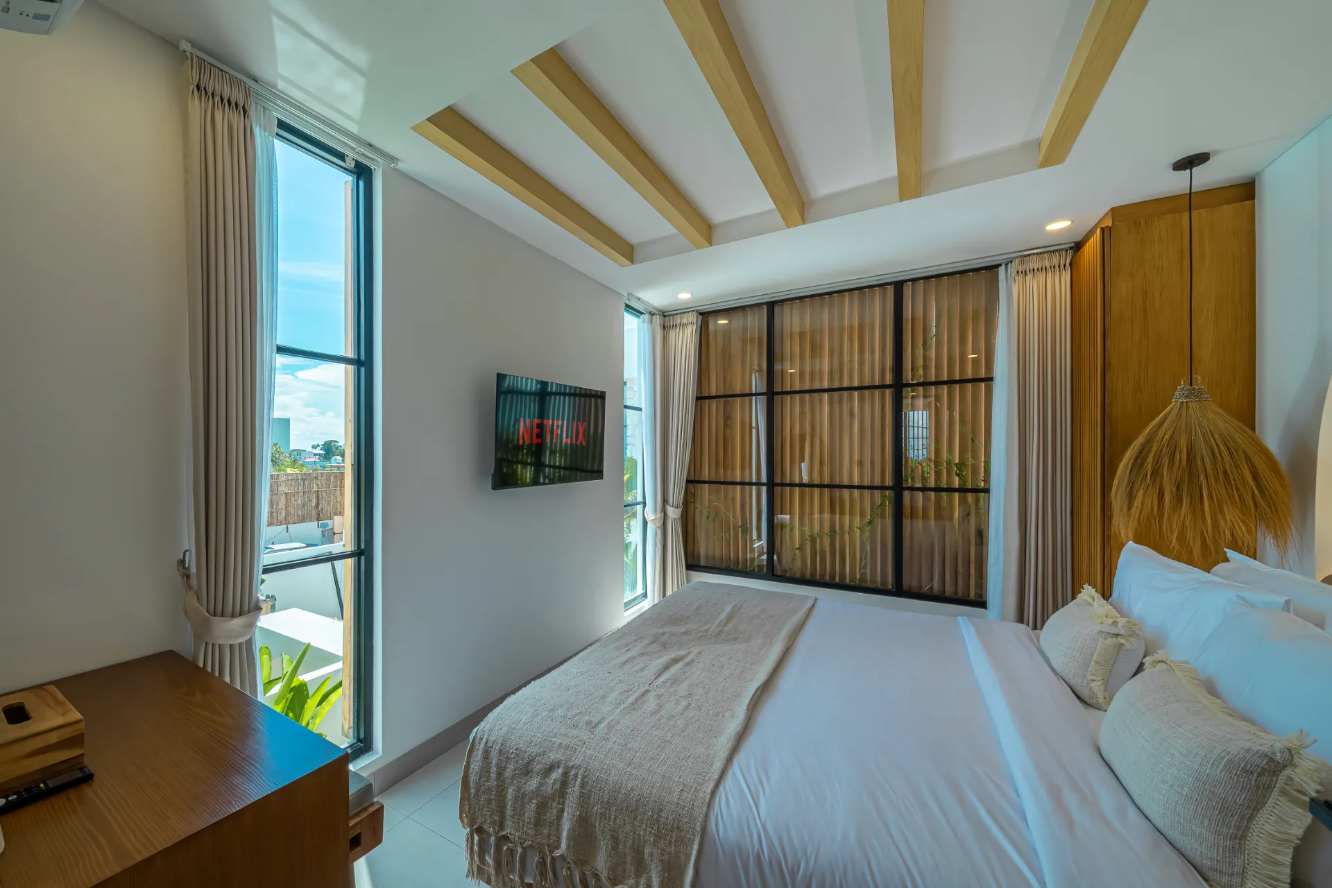Villa Savani - Brand New Modern Tropical 3-Bedroom Villa in Cemagi, 3-bed villa for rent in Pererenan – photo 8 of 15