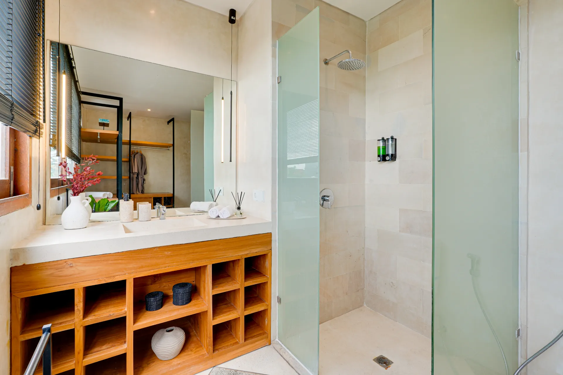 Stylish 2BR Canggu Apartment near Berawa Beach, 2-bed villa for rent in Canggu – photo 12 of 15