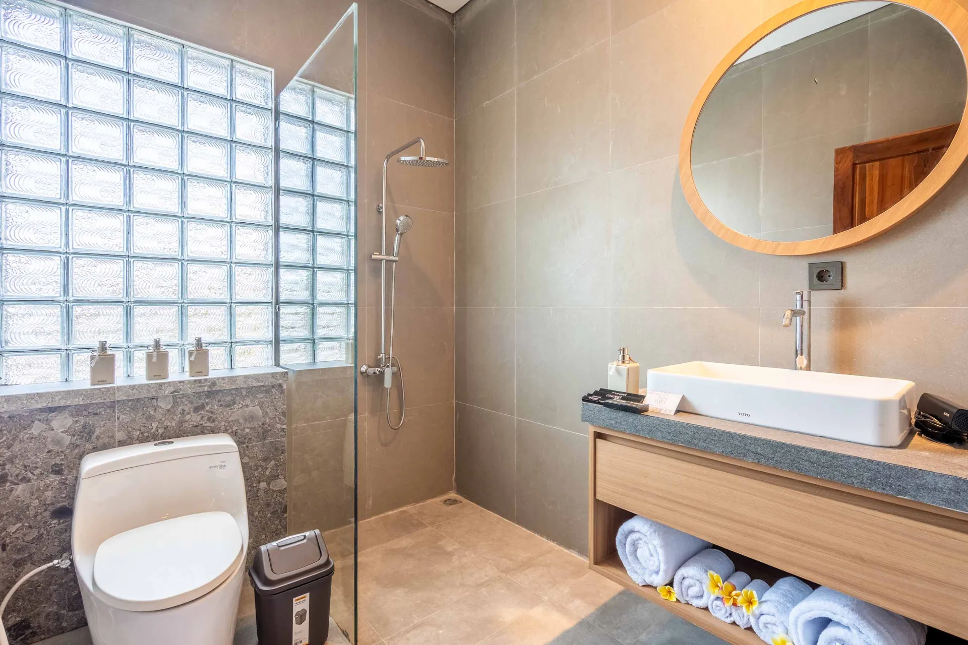 Brand New 2 Minimalist Homey Villa in Jimbaran, 2-bed villa for rent in Uluwatu – photo 14 of 15